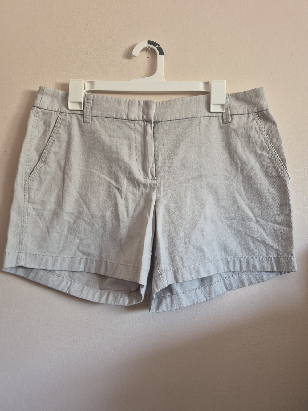 J. CREW Classic Women's Light Gray Cotton Blend Shorts SIZE 10